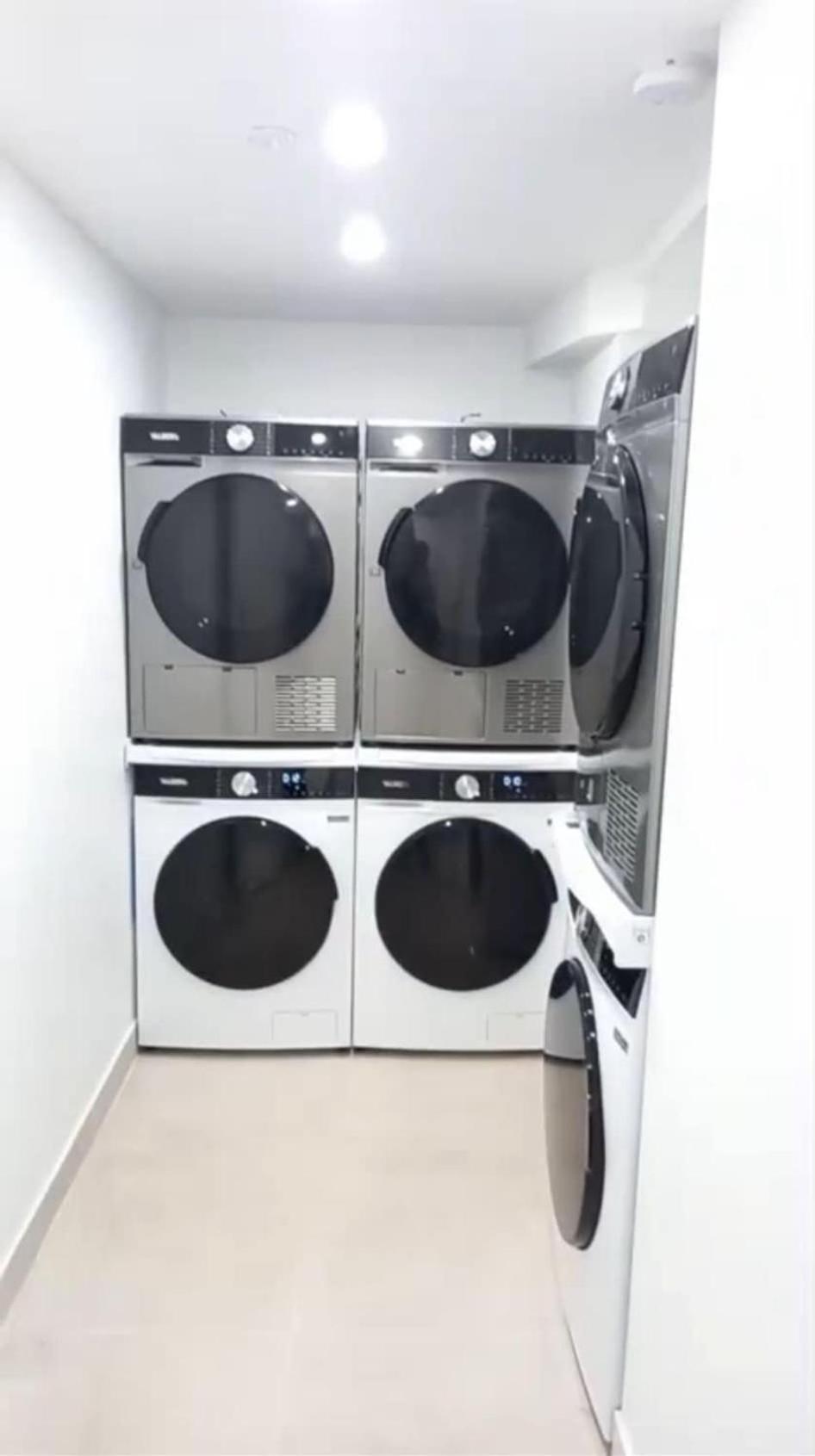 New 451 Monroe - Cosy Center Appartamento